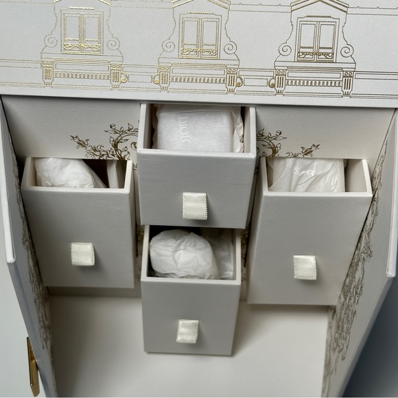 NIB DIOR LE MINI 30 MONTAIGNE HOLIDAY 2023 DISCOVERY SET - Picture 4 of 13